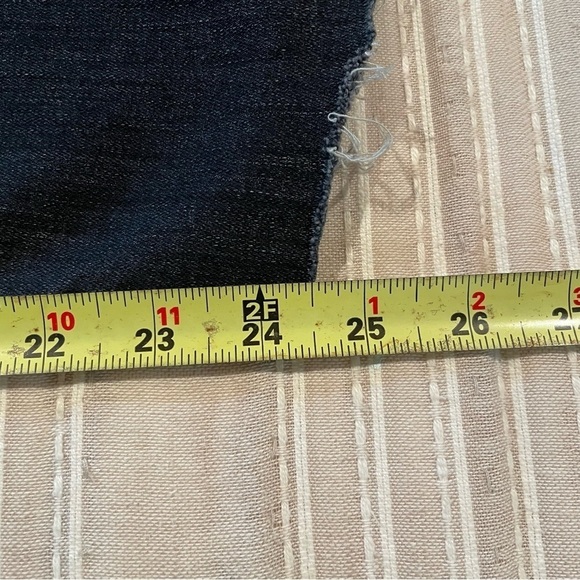 MOTHER Looker Ankle Fray Jeans in Crash And Burn 25 - Picture 13 of 13